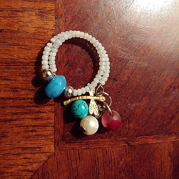 Expandable ring with multicolor stones - Picture 4 of 7